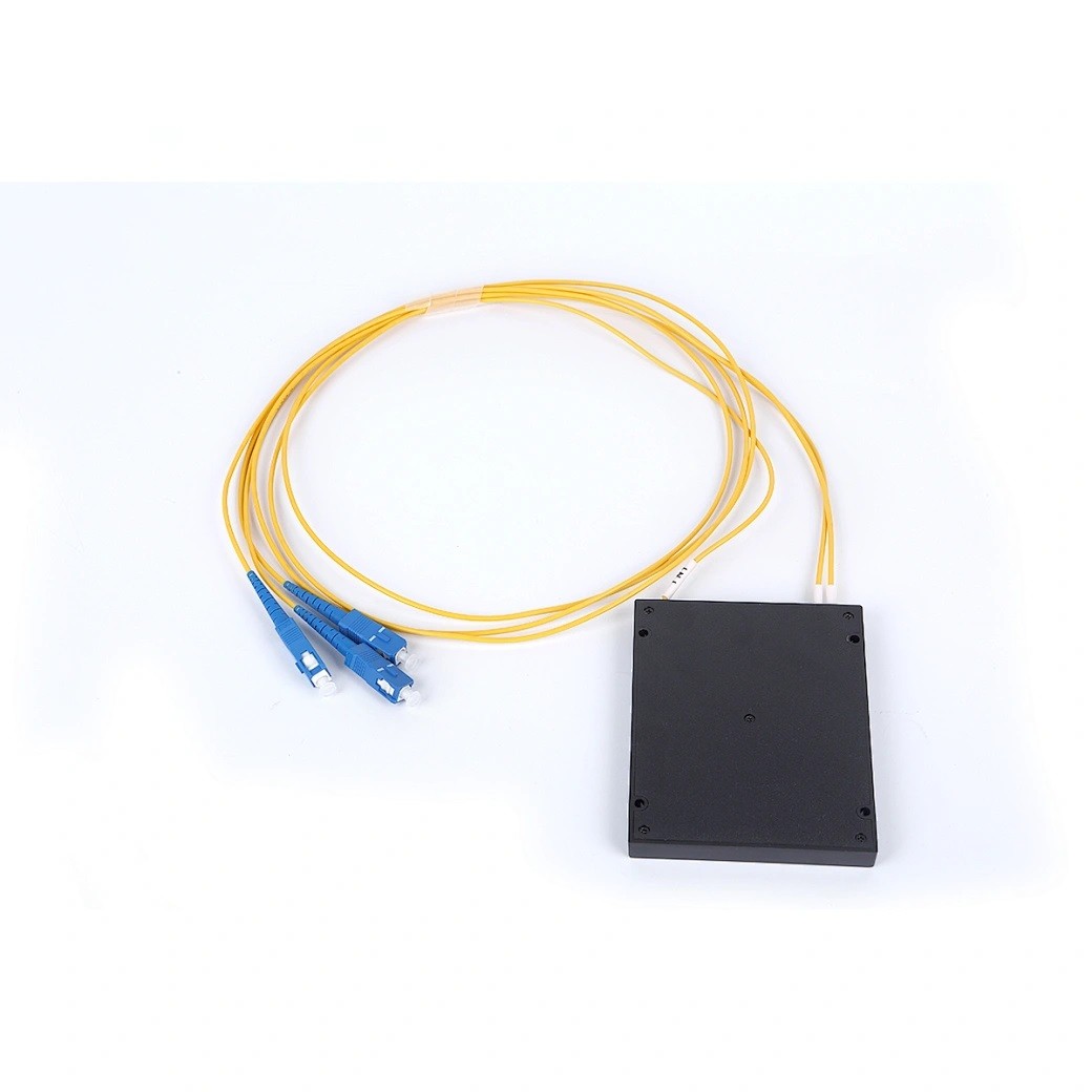 Single Mode Fiber Splitter 1 X 4 PLC Fibre Optic Splitter With G652D G657A1 G657A2 Fiber Optic Cable